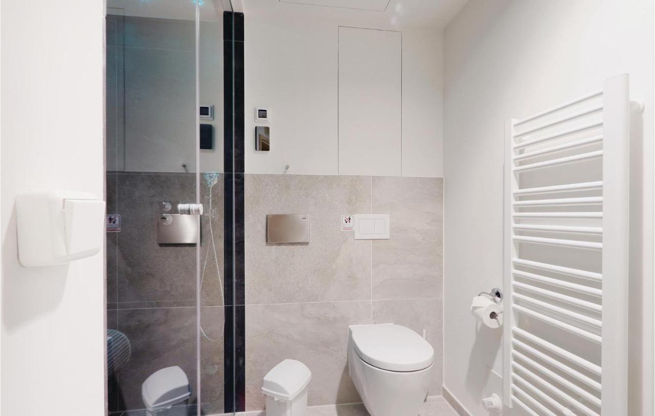 Cozy Apartment In Luebeck Travemuende With Sauna Экстерьер фото
